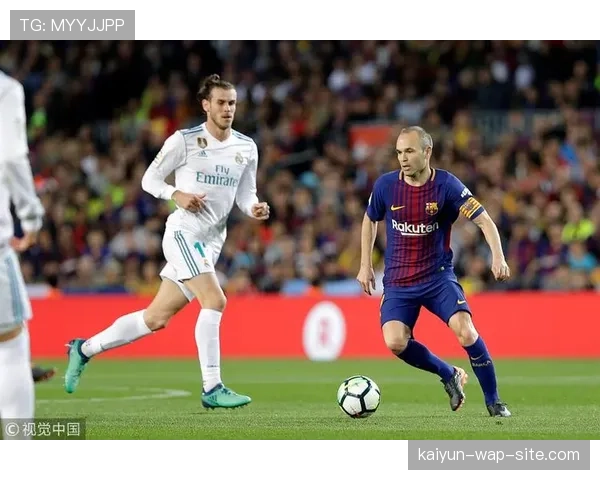 穆努埃拉执法国家德比出示红牌 裁判履历显示其偏差率低于联赛平均